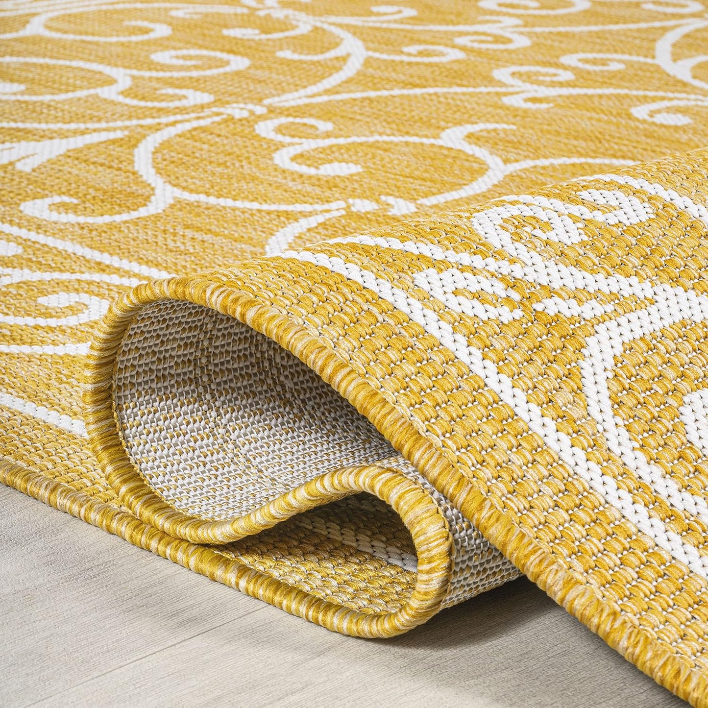 JONATHAN Y Vintage Filigree Indoor Outdoor Area Rug 5X8 Yellow/Cream, Charleston Textured Weave for Backyard, Patio, Porch, Easy-Cleaning, High Traffic, Pet-Friendly, Non-Shedding (SMB106L-5)
