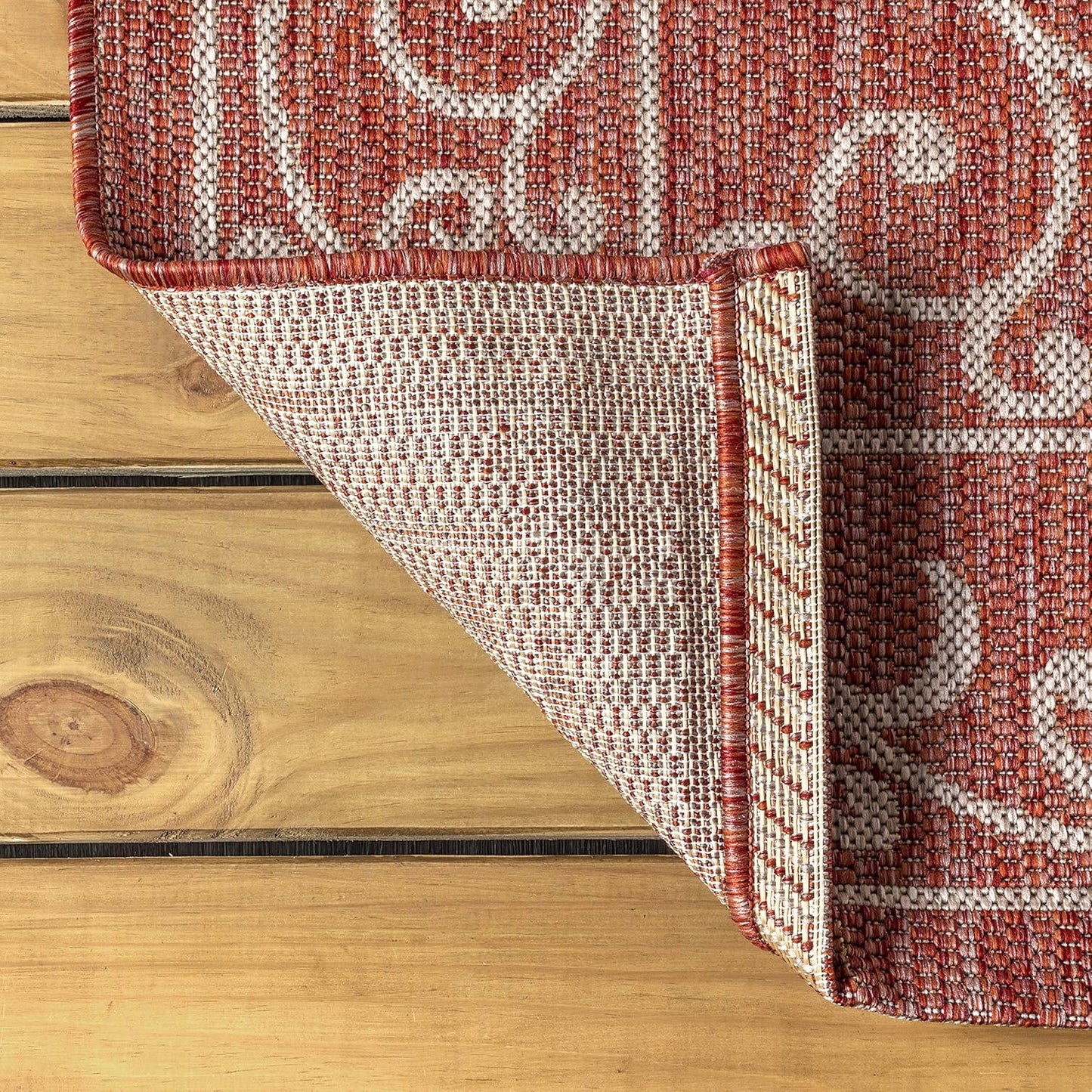 JONATHAN Y Vintage Filigree Indoor Outdoor Round Area Rug 4 Ft Red/Beige, Charleston Textured Weave for Backyard, Patio, Porch, Easy-Cleaning, High Traffic, Pet-Friendly, Non-Shedding (SMB106B-4R)