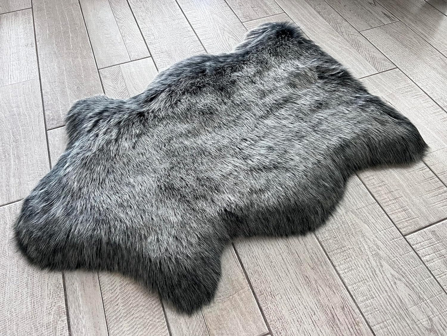 LAMBZY Faux Sheepskin Super Soft Hypoallergenic Free Shape Silky Shag Rug, Luxury Shaggy Plush Carpet for Bedroom Living Room Kids Rooms Sofa Floor Rugs (Black with White Tips, Single 2'x3')