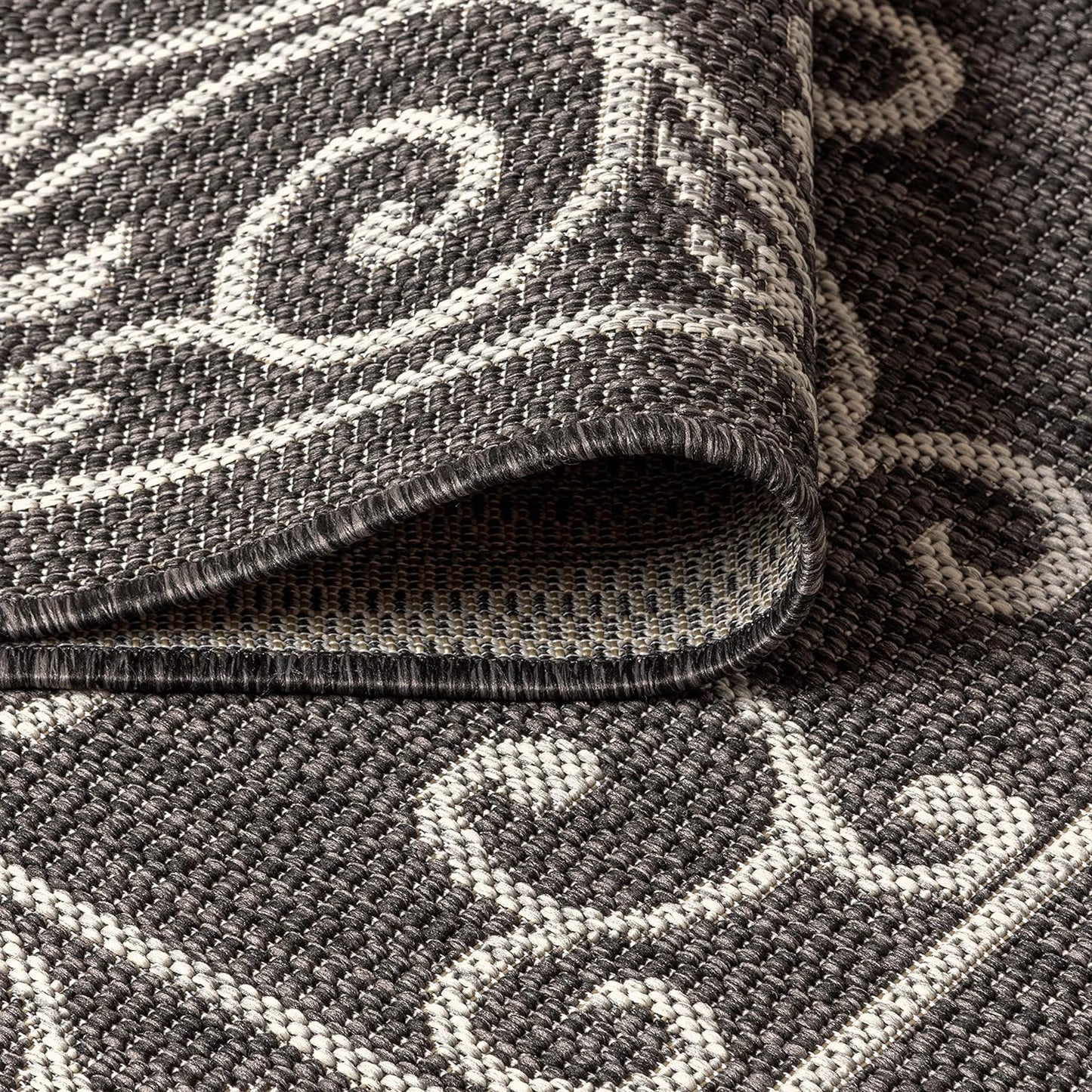 JONATHAN Y Vintage Filigree Indoor Outdoor Area Rug 6X9 Black/Gray, Charleston Textured Weave for Backyard, Patio, Porch, Easy-Cleaning, High Traffic, Pet-Friendly, Non-Shedding (SMB106G-6)